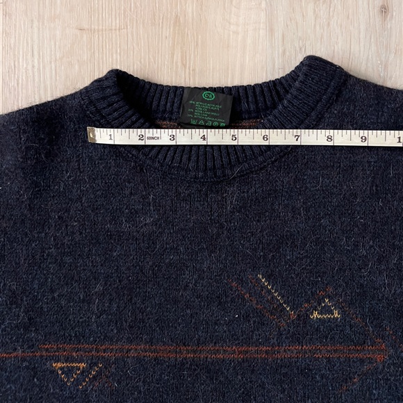 Vintage Crew Neck Sweater - Picture 16 of 16